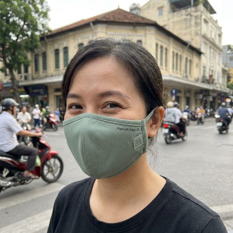 Khẩu trang Hannah Seyo 5D ôm mặt và thoáng khí khi dùng thực tế
