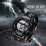 Nam sinh tự tin với đồng hồ điện tử DIRAY 8102G phong cách thể thao quân đội